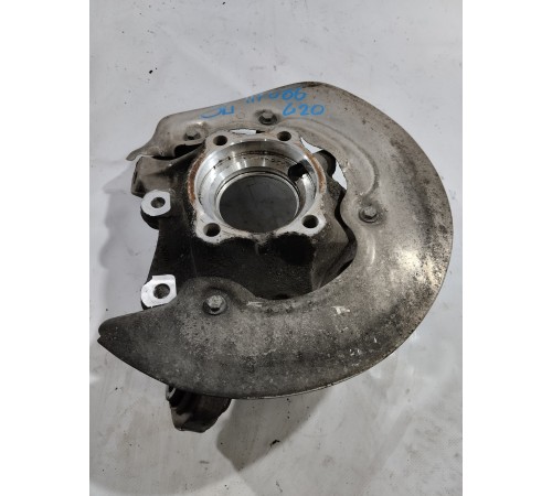 Кулак поворотный задний левый