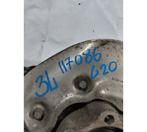 Кулак поворотный задний левый