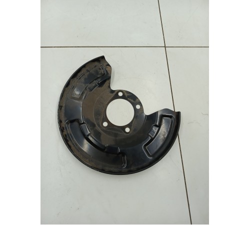 Кожух (пыльник) задний правый