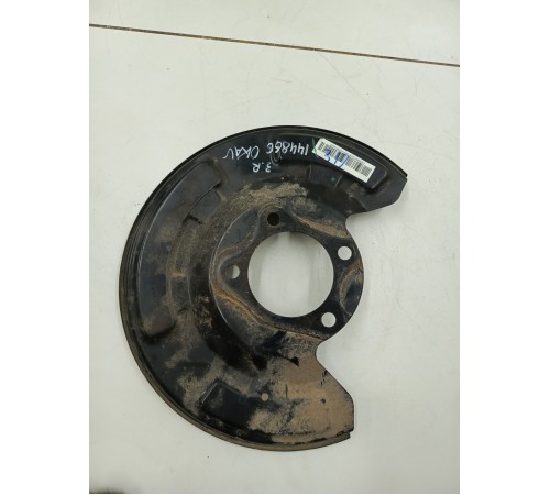 Кожух (пыльник) задний правый