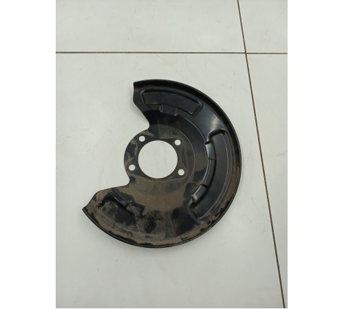 Кожух (пыльник) задний правый