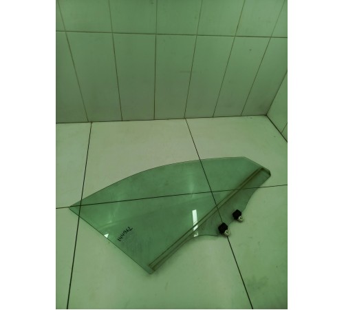 Стекло двери переднее правое (триплекс)