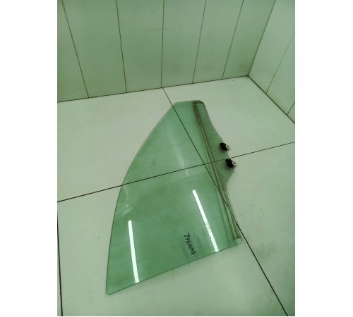 Стекло двери переднее правое (триплекс)