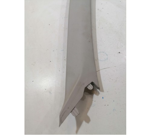 Обшивка стойки правая 