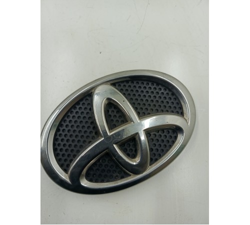 эмблема передняя