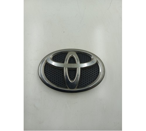 эмблема передняя