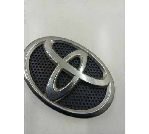 эмблема передняя