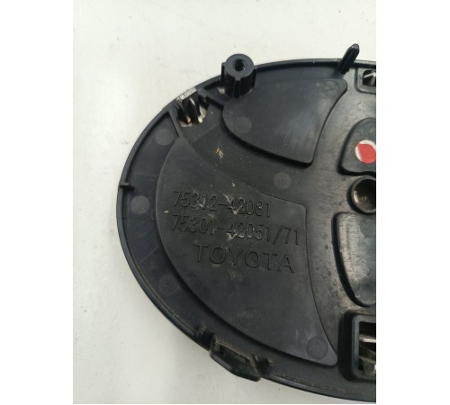 эмблема передняя