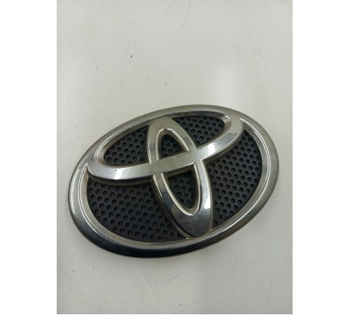 эмблема передняя