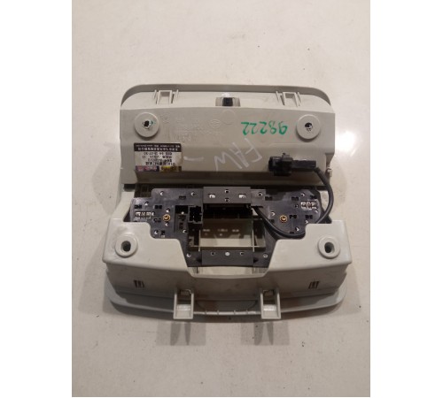 Плафон внутреннего освещения(передний)