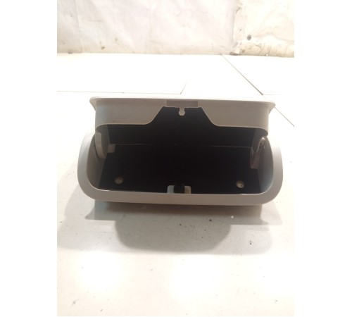 Плафон внутреннего освещения(передний)