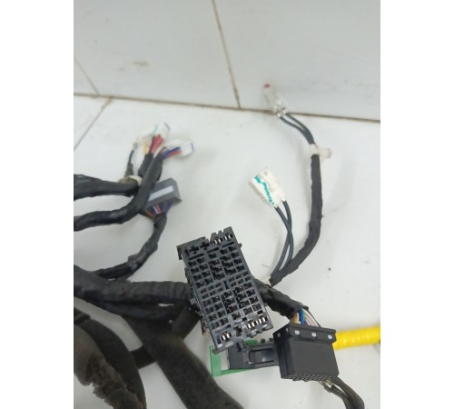 Электропроводка под торпедо