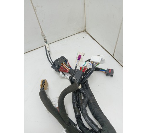 Электропроводка под торпедо