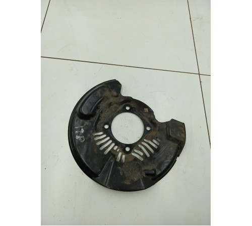 Кожух тормозного диска передний правый