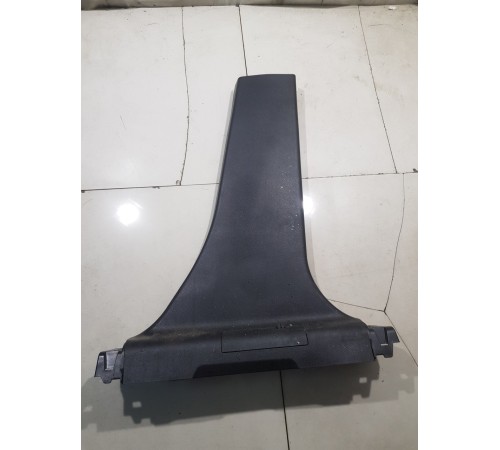 Обшивка центральной стойки правая нижняя