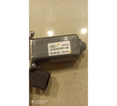 Моторчик стеклоподъемника двери левый