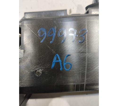 Кронштейн(крепление) заднего фонаря