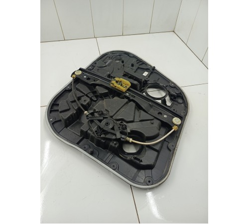 Стеклоподъемник задний левый