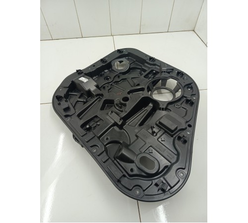 Стеклоподъемник задний левый