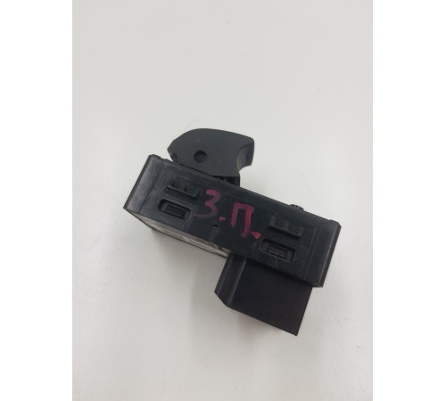 Кнопка стеклоподъемника двери задняя