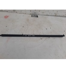 Уплотнитель стекла (задний левый наружный)