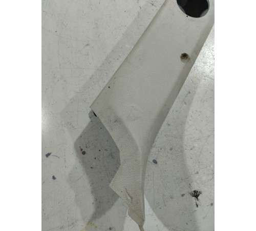 Обшивка стойки лобового стекла левая