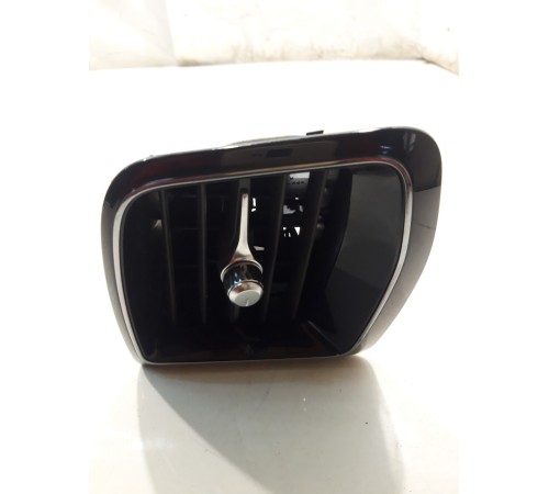 Воздушный дефлектор (правый)