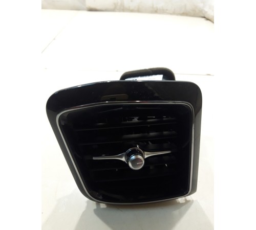 Воздушный дефлектор (правый)