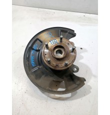 Кулак поворотный передний правый