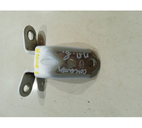 Петля двери(передняя правая верхняя)