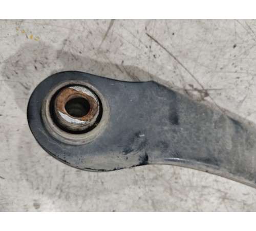 Рычаг подвески задний правый нижний