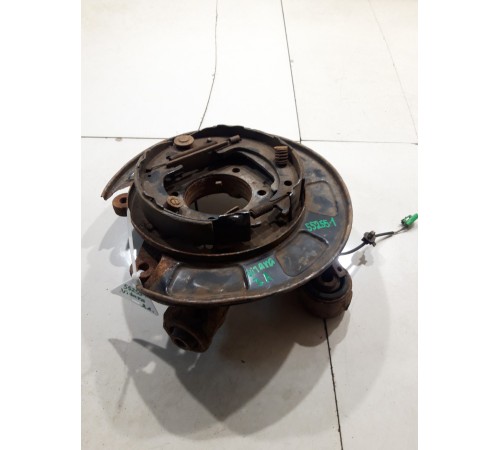 Кулак поворотный(задний левый)