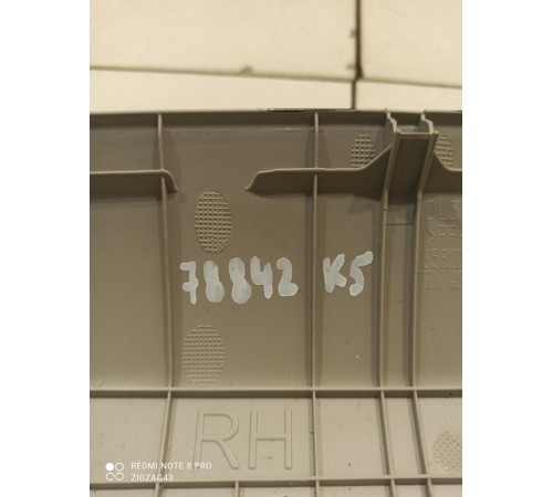 Накладка стойки(правая)