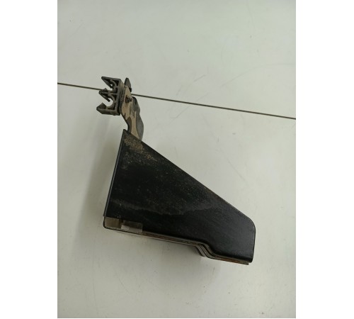 Кронштейн лонжерона передний левый