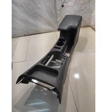 Центральная консоль с подлокотником