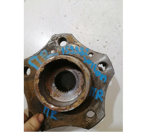 Ступица передняя правая