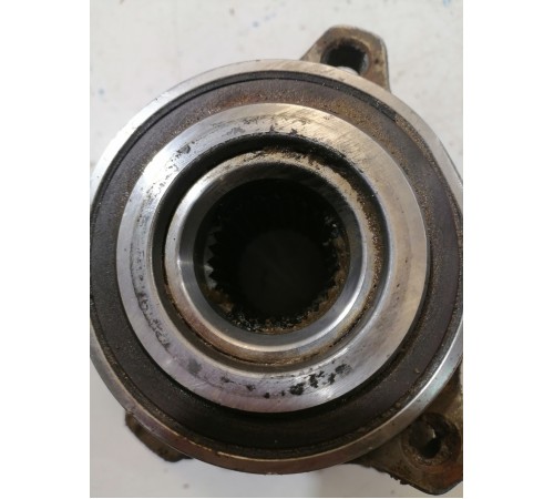 Ступица передняя правая