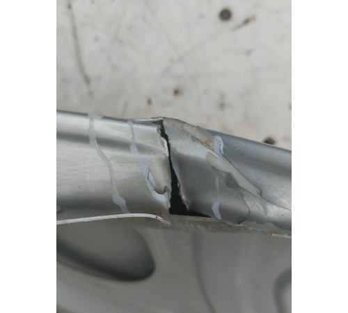 Крыло переднее левое