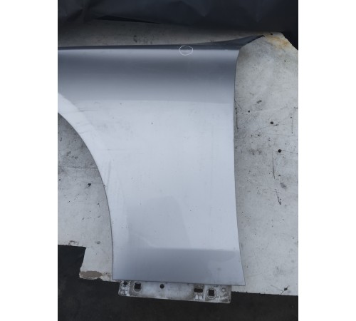 Крыло переднее левое