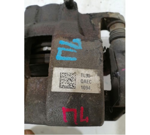 Тормозной суппорт передний левый