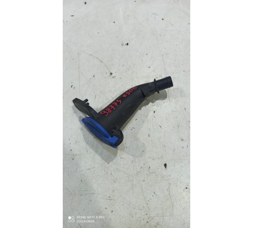 Горловина бачка омывателя