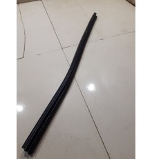 Уплотнитель стекла (задний правый внутренний)