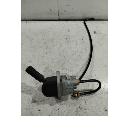 Клапан ручного тормоза прицепа