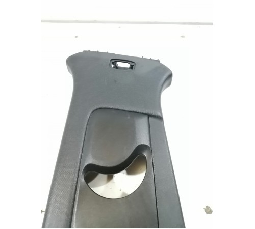 Обшивка центральной стойки левая верхняя