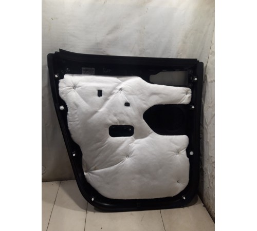 Обшивка двери (задняя правая)