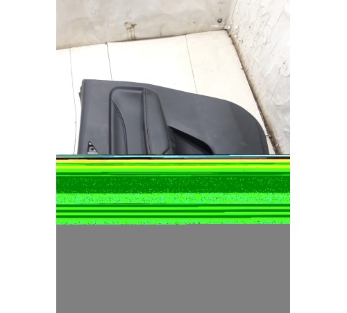 Обшивка двери (задняя правая)