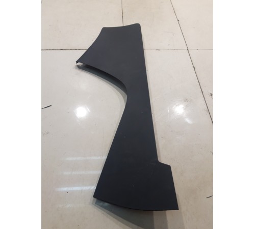 Накладка центральной консоли (правая)