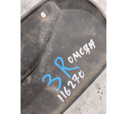 Брызговик задний правый