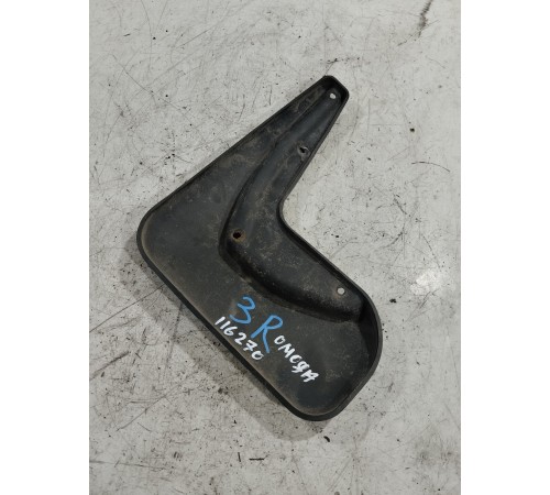 Брызговик задний правый