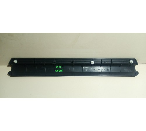 Накладка порога передняя Правая